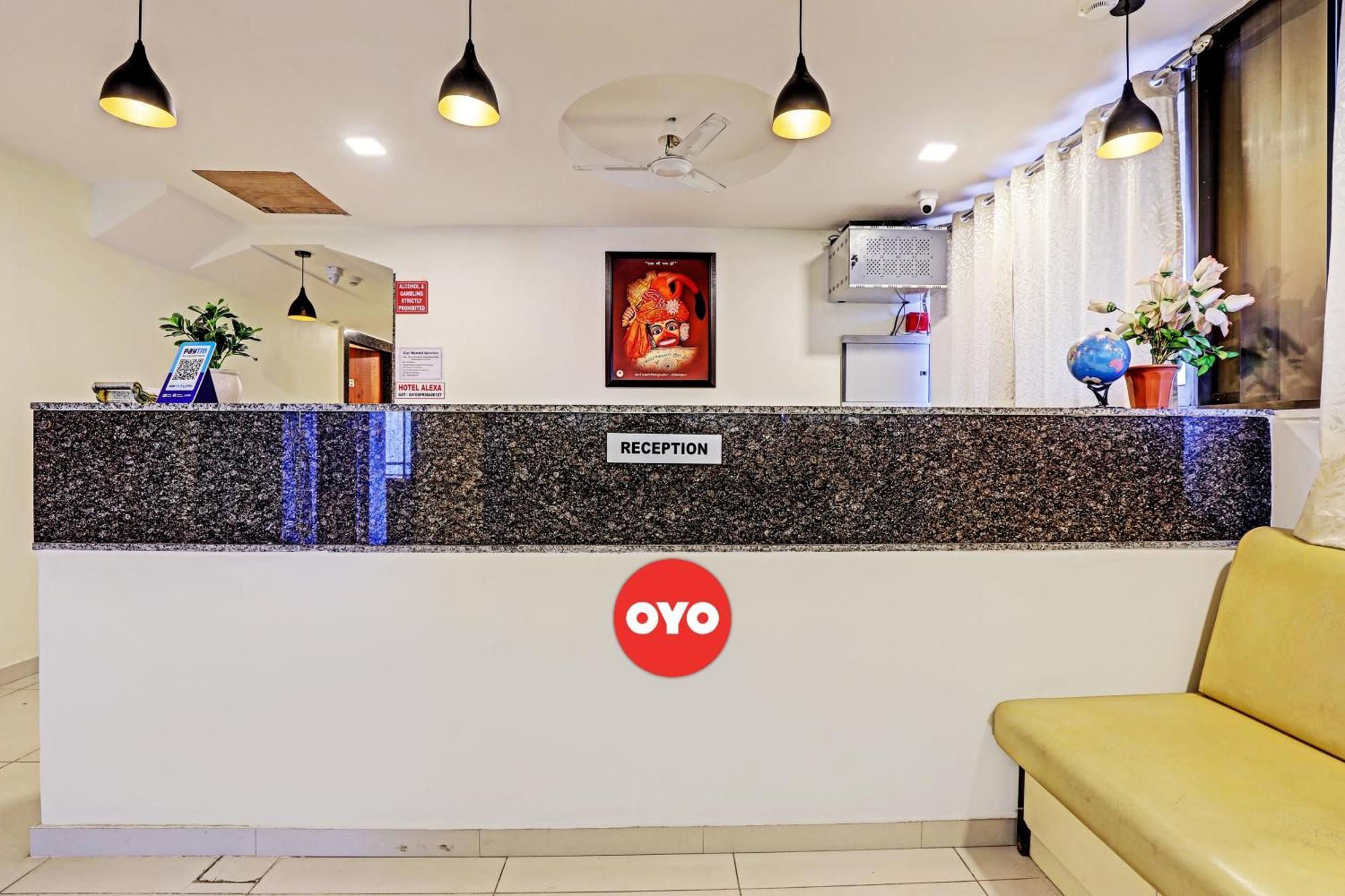 Hotel O Alexa Ahmedabad Buitenkant foto