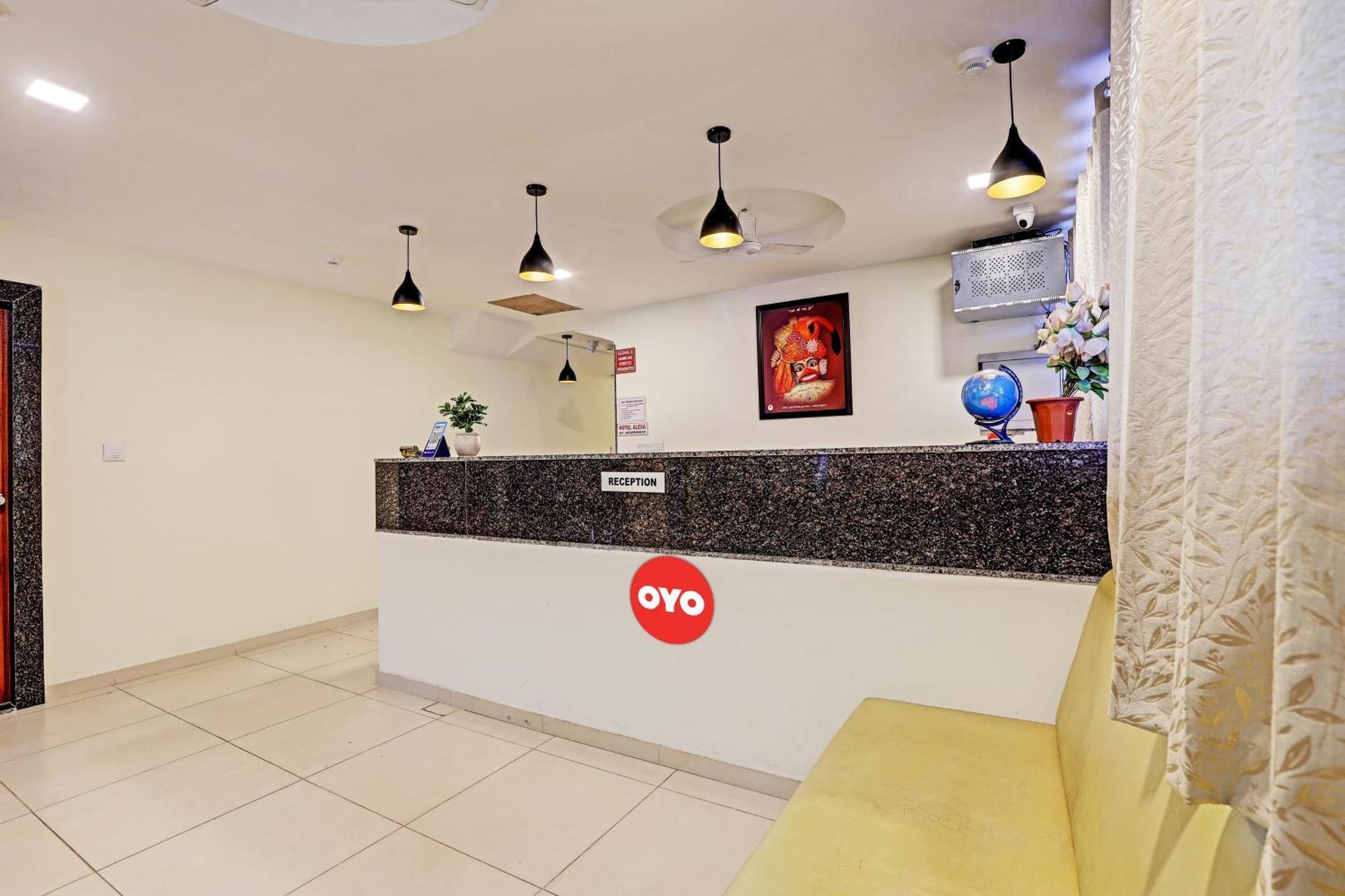 Hotel O Alexa Ahmedabad Buitenkant foto