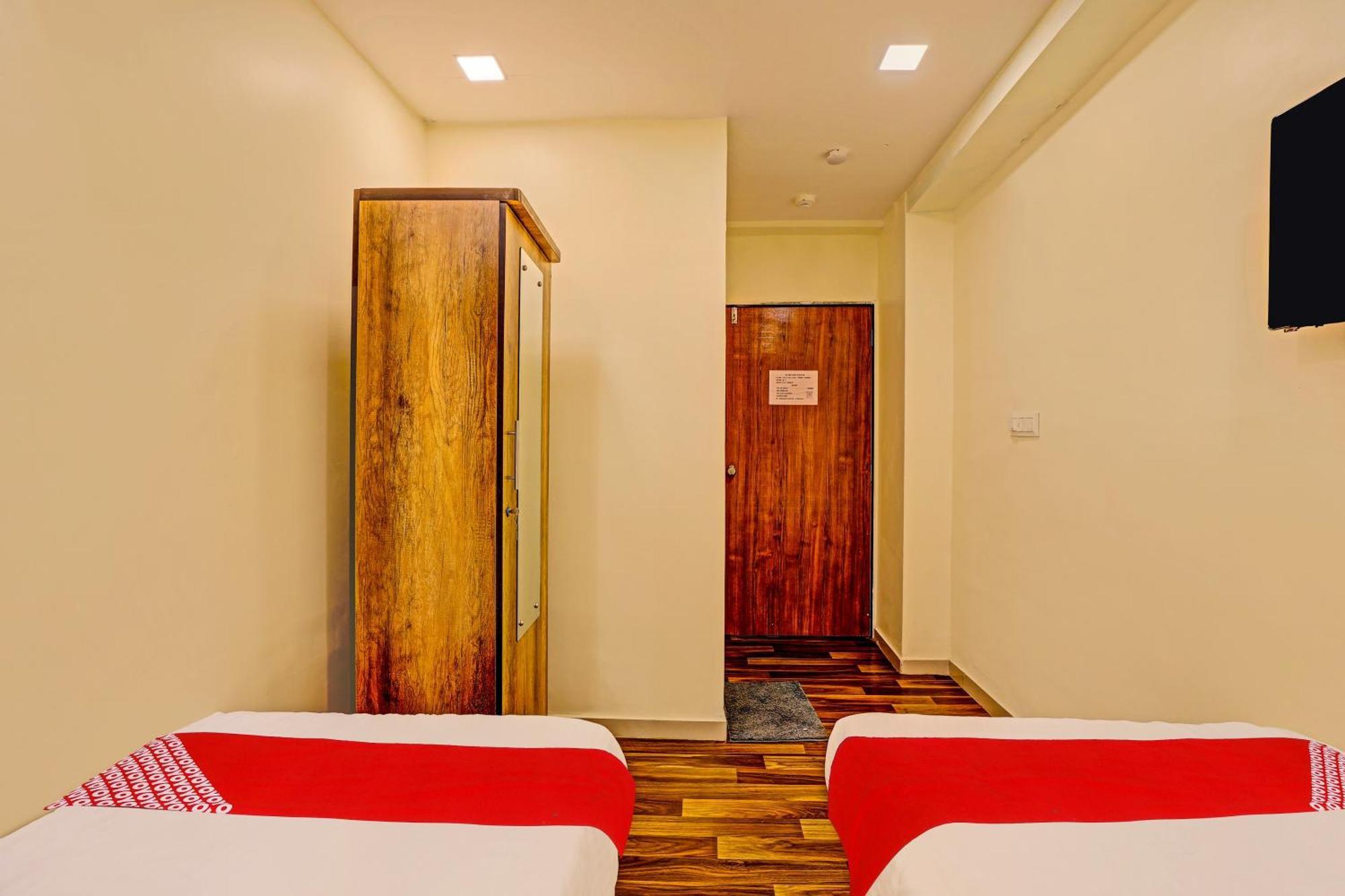 Hotel O Alexa Ahmedabad Buitenkant foto